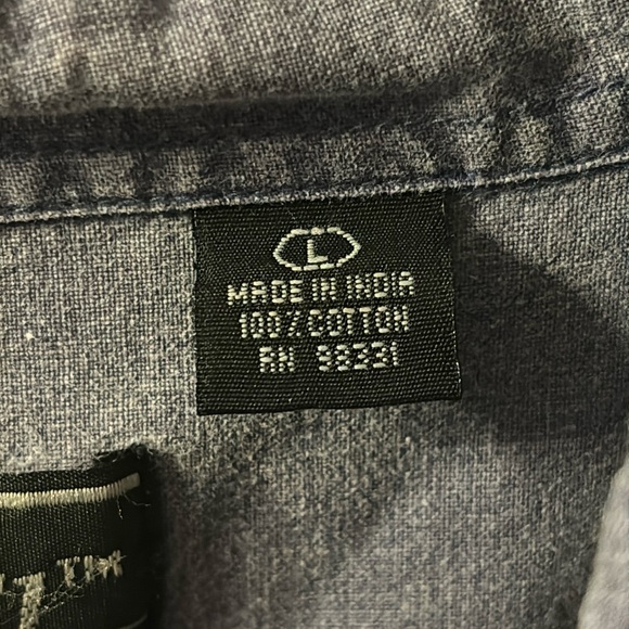 VTG Windfall basic button down size large - Picture 4 of 5